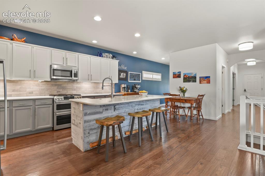 Image 13 of 47: Kitchen