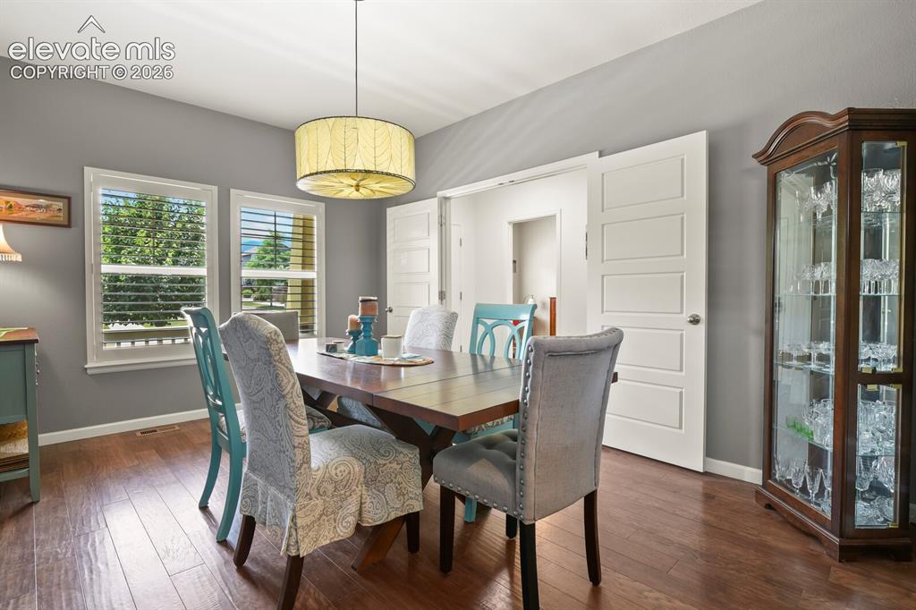 Image 9 of 47: Separate formal dining room.