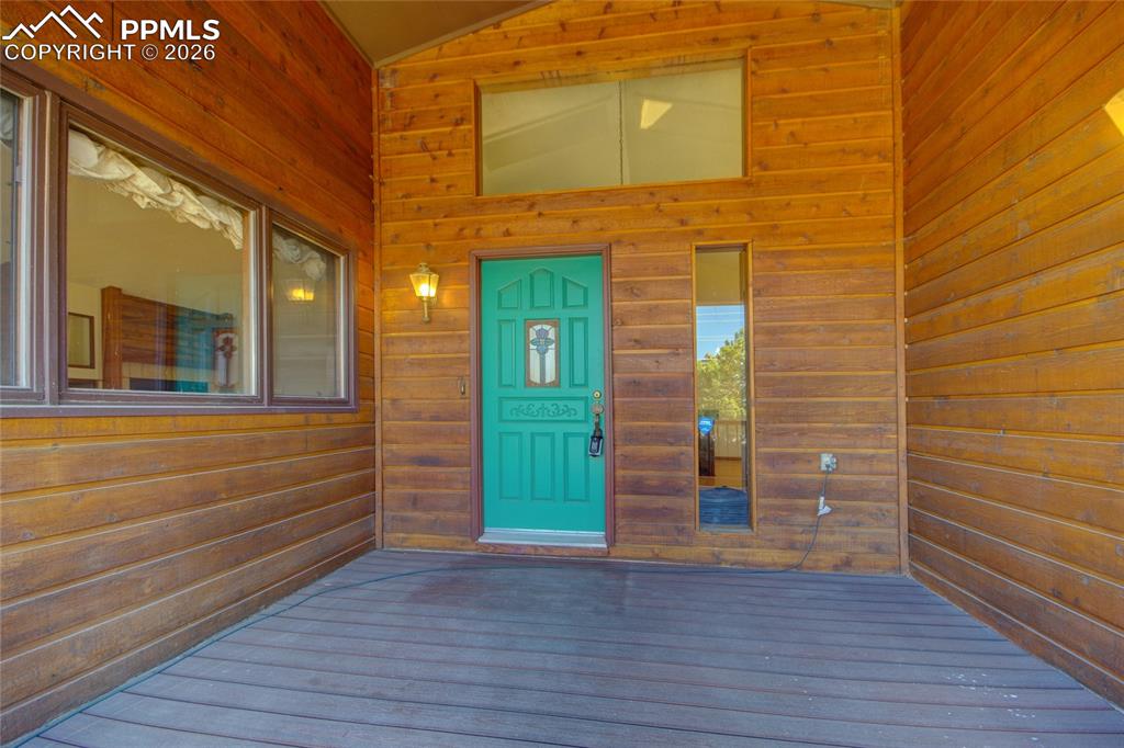 Image 2 of 50: Entry