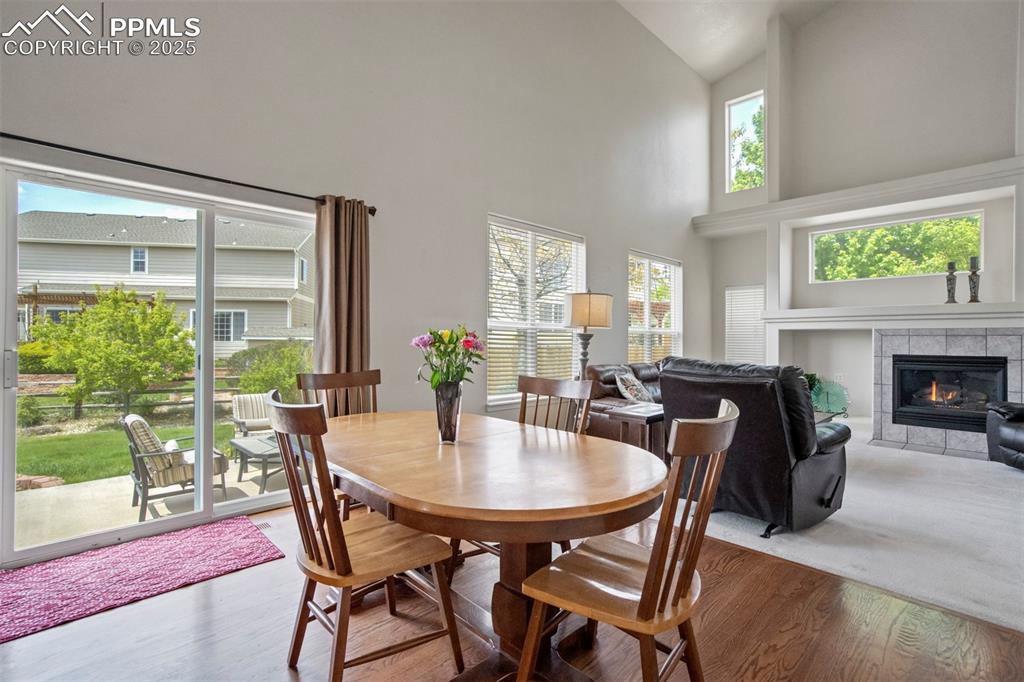 Image 12 of 45: Dining Area