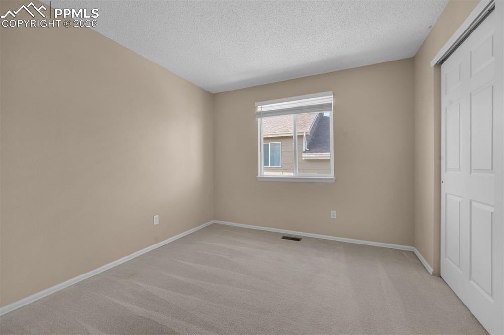 Image 35 of 50: Closet