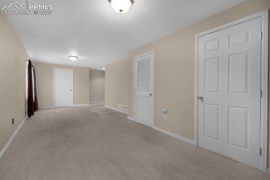 Image 40 of 50: Bedroom