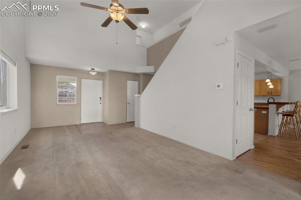 Image 6 of 50: Floor Plan