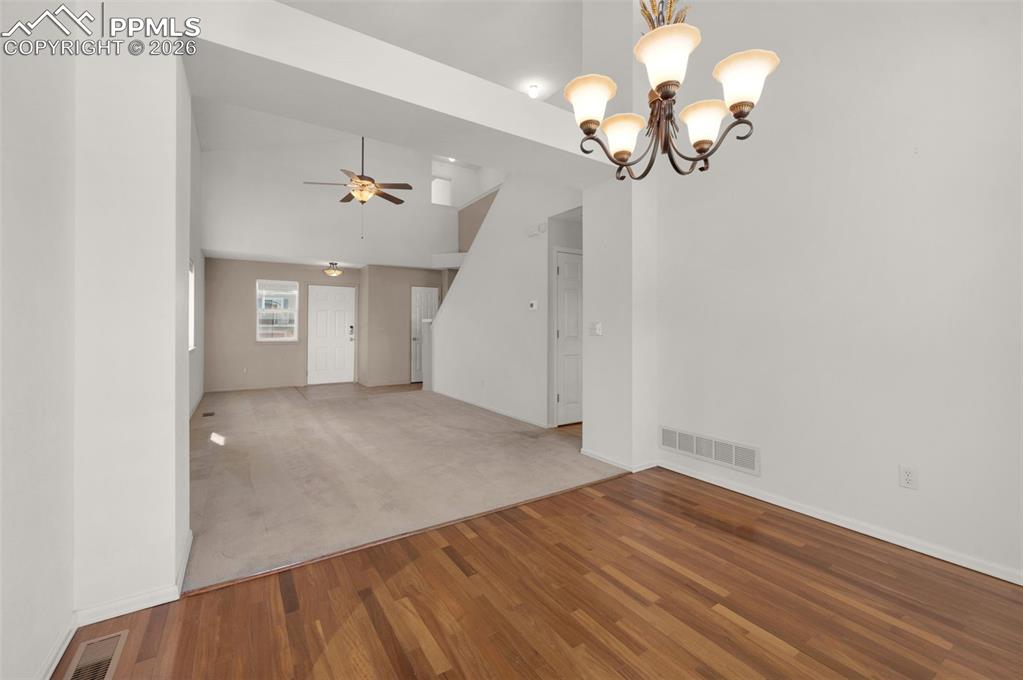 Image 8 of 50: Floor Plan