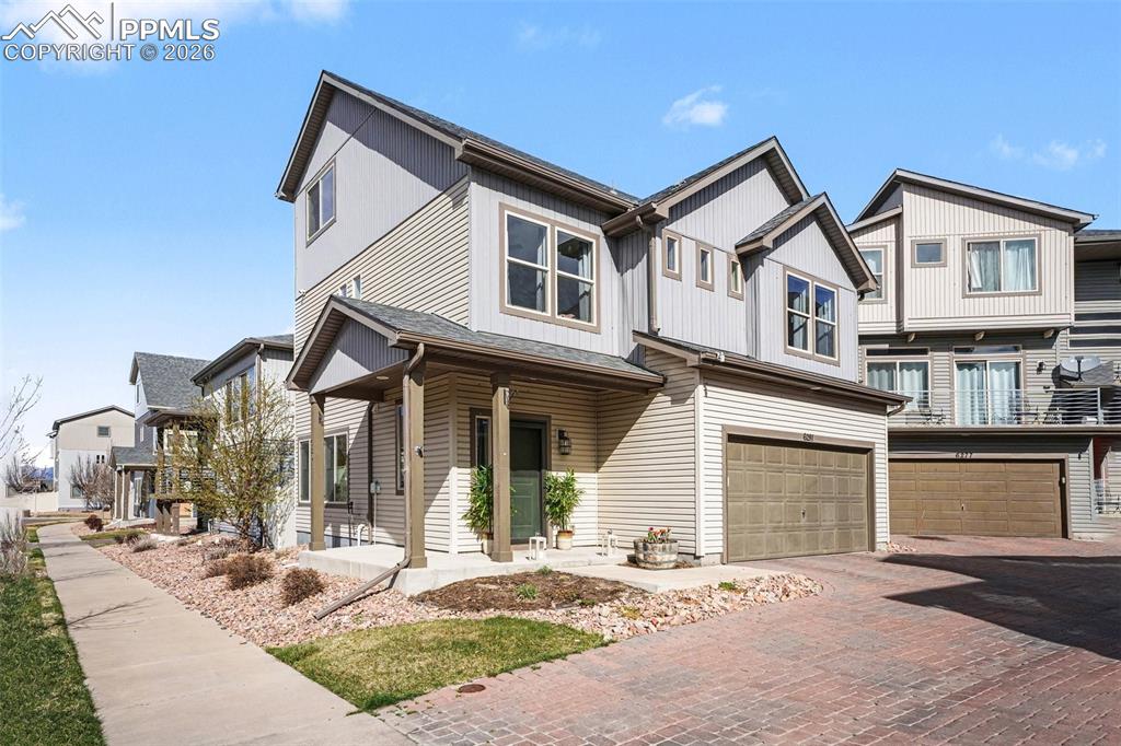 Image 2 of 20: Front of Structure