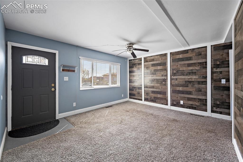 Image 2 of 13: Entry