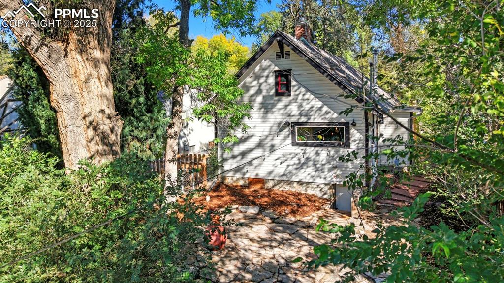 Image 28 of 29: Side of Structure