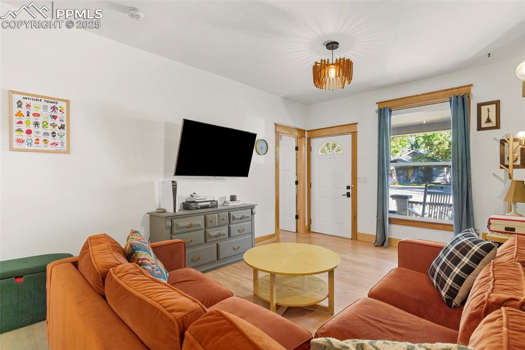 Image 7 of 29: Living Room