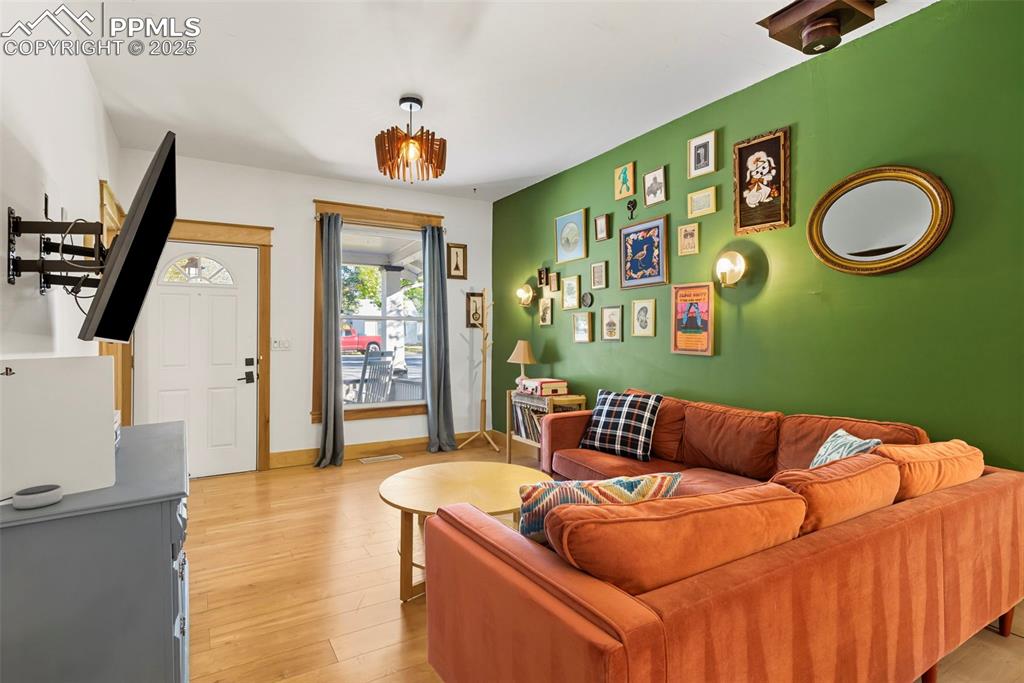 Image 8 of 29: Living Room