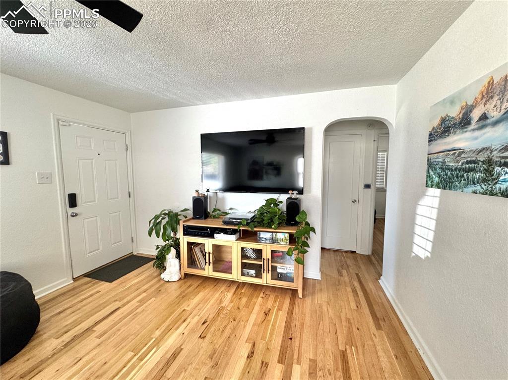 Image 8 of 16: Living Room