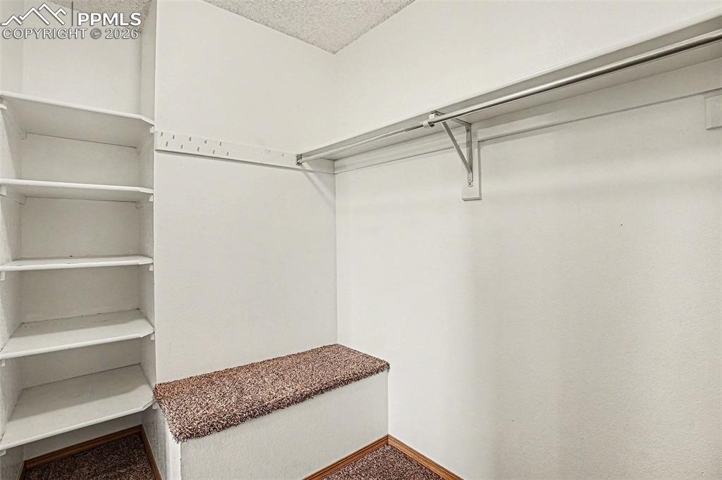 Image 16 of 26: Closet