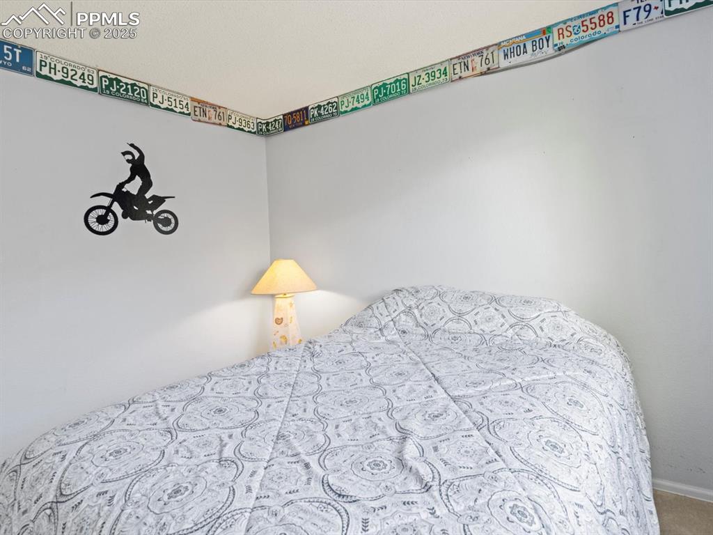 Image 32 of 42: Bedroom