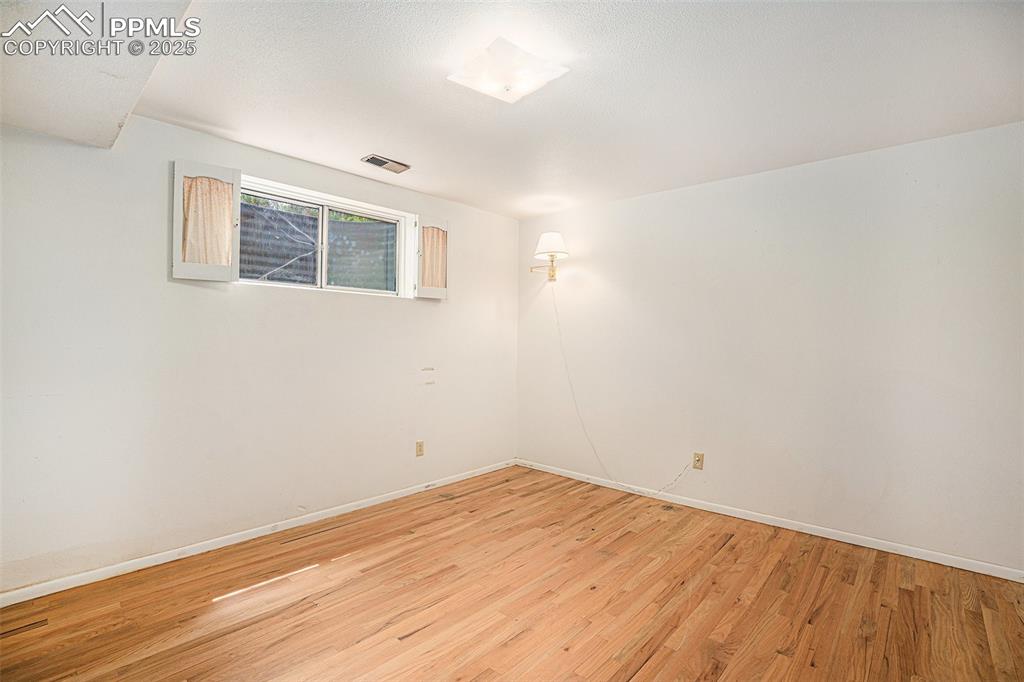 Image 19 of 34: Bedroom in Basement
