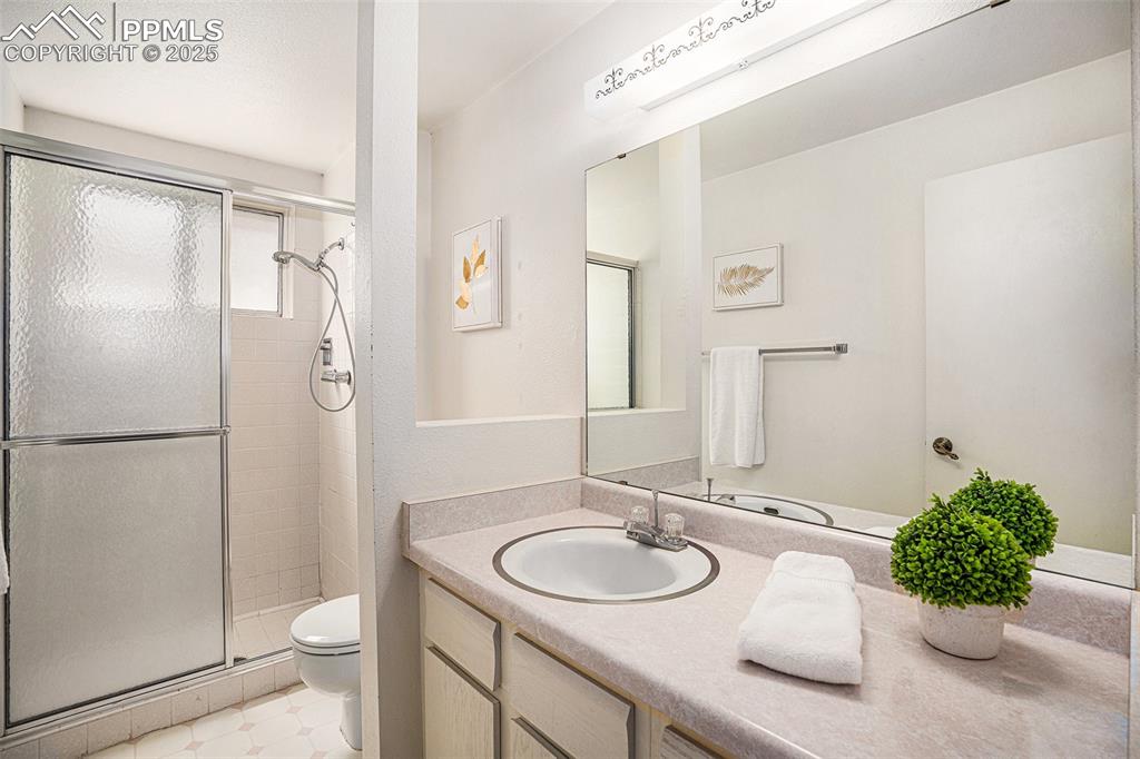 Image 20 of 34: Bathroom in Basement
