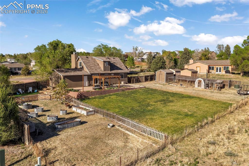 Image 48 of 50: Back of Structure