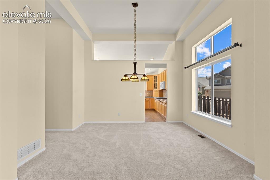 Image 7 of 43: Dining Area
