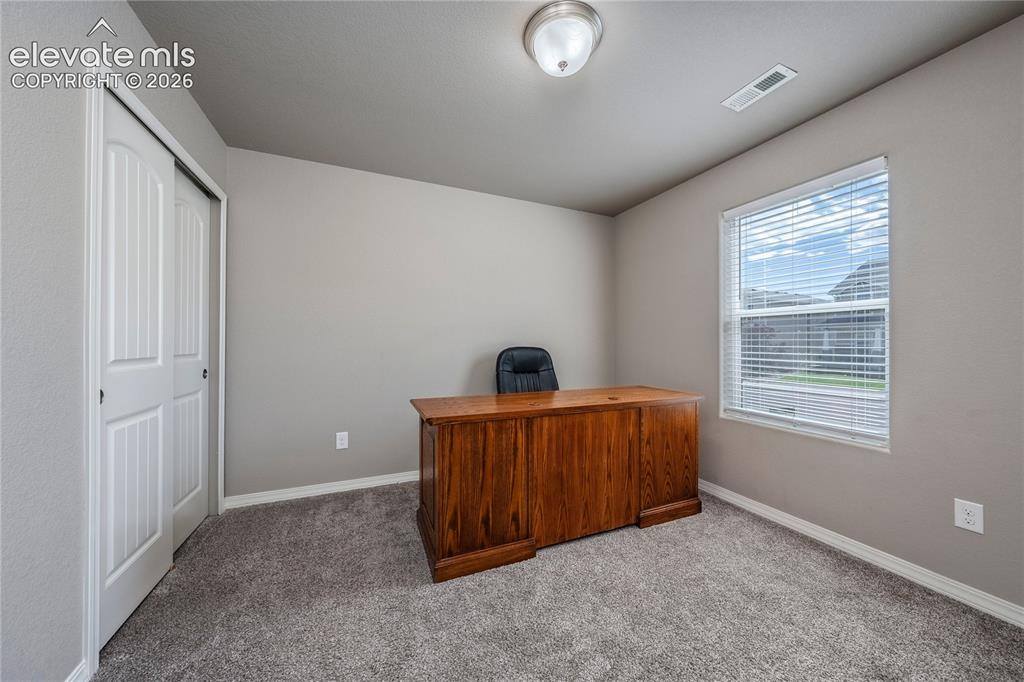 Image 8 of 13: Office