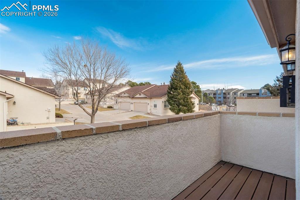 Image 5 of 50: Balcony