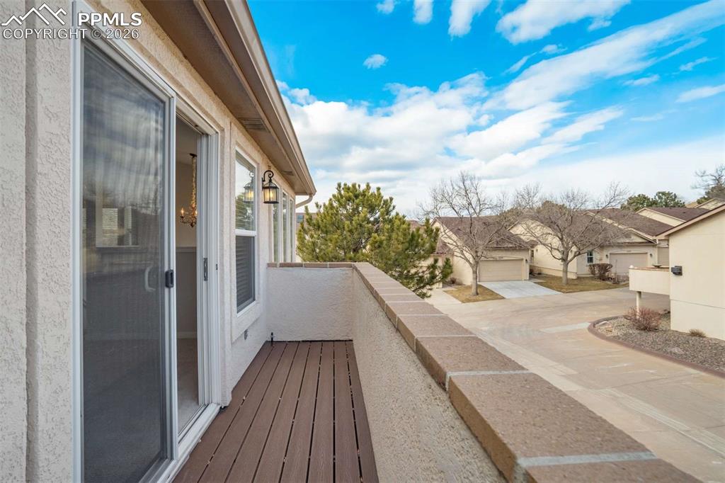 Image 6 of 50: Balcony