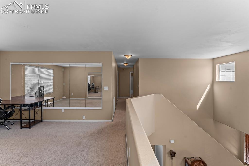 Image 17 of 44: Office