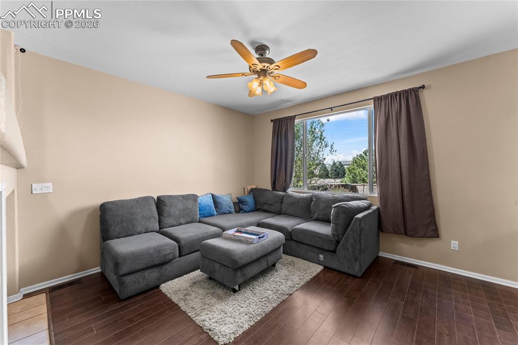 Image 7 of 44: Living Room