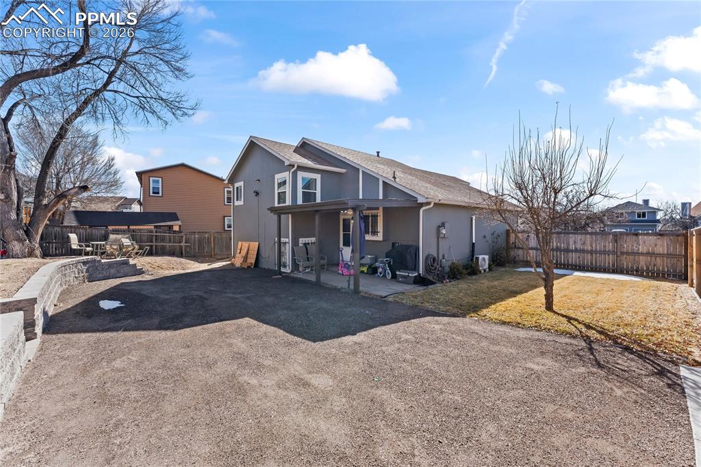 Image 29 of 32: Back of Structure