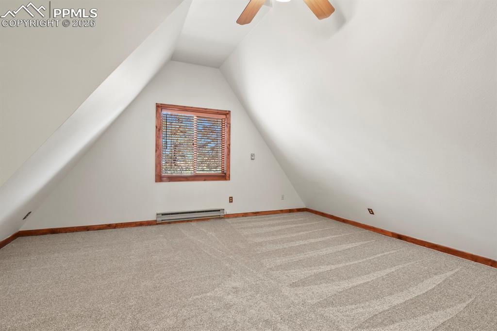 Image 27 of 50: Bonus Room