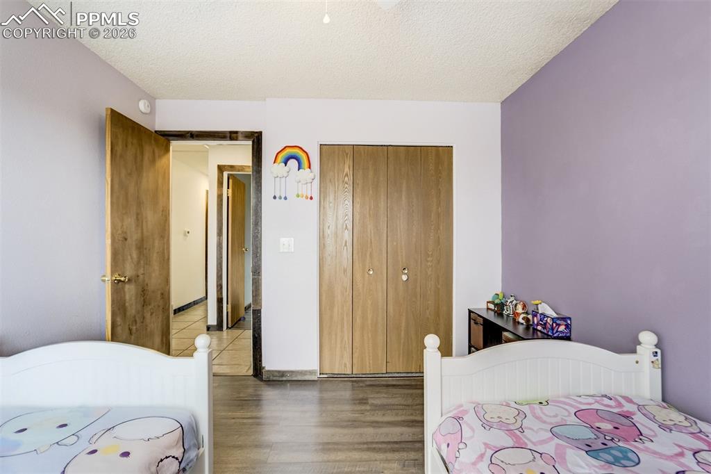 Image 28 of 49: Bedroom