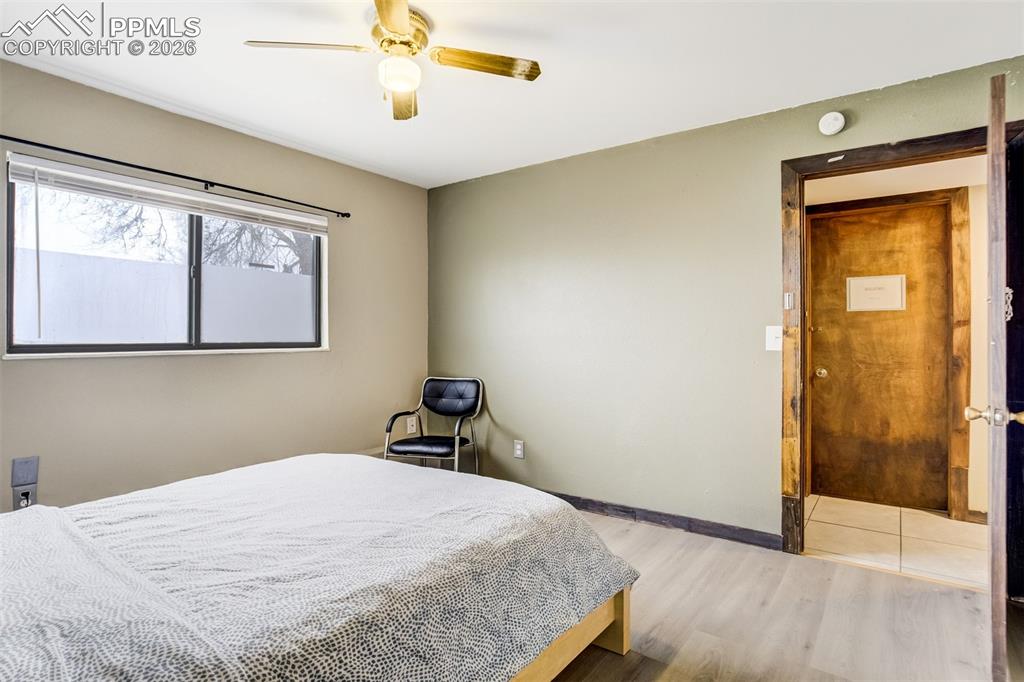 Image 43 of 49: Bedroom