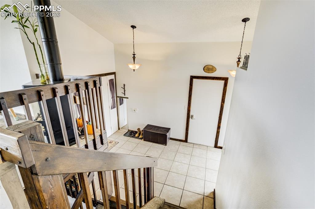 Image 5 of 49: Entry