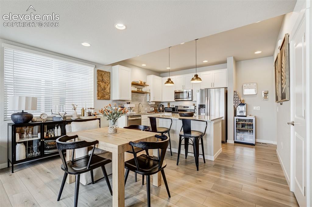 Image 12 of 49: Dining Area