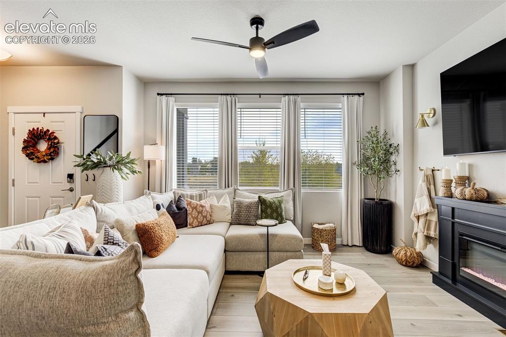 Image 8 of 49: Living Room