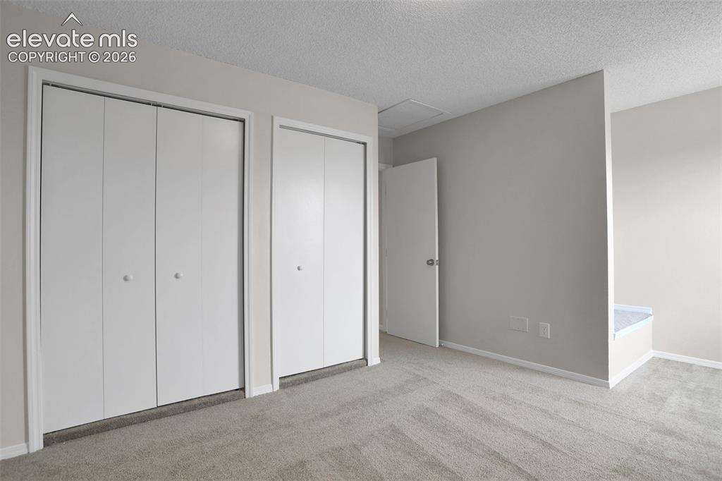 Image 18 of 28: Bedroom