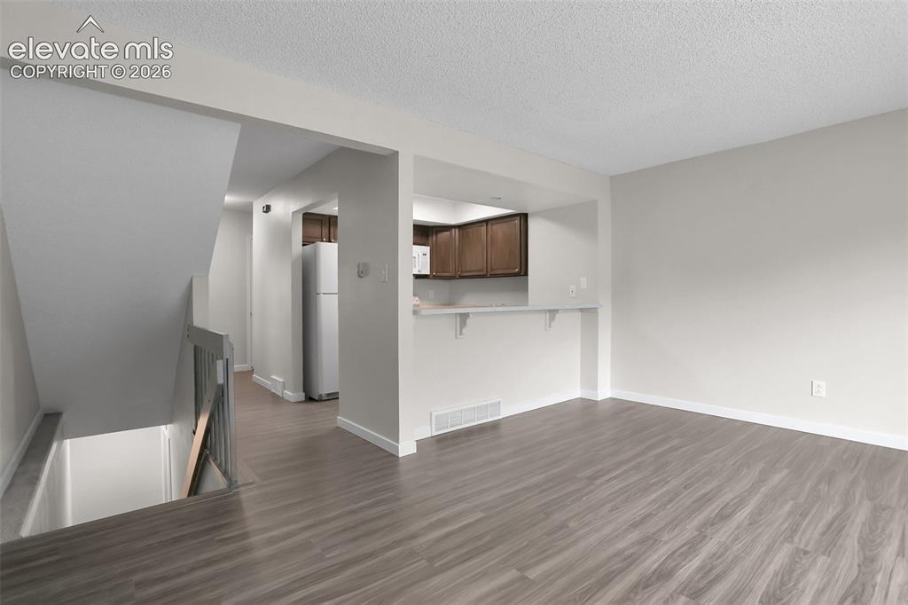 Image 5 of 28: Living Room