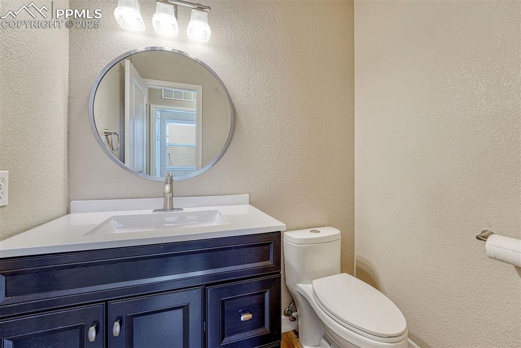 Image 44 of 49: Bathroom