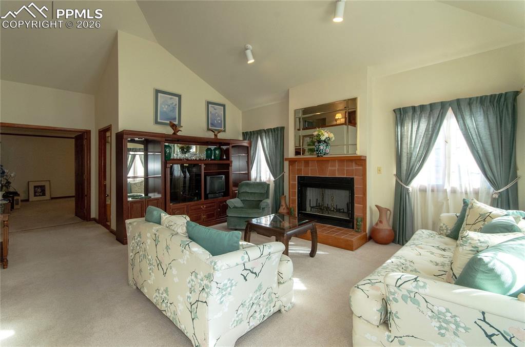 Image 14 of 50: Living Room