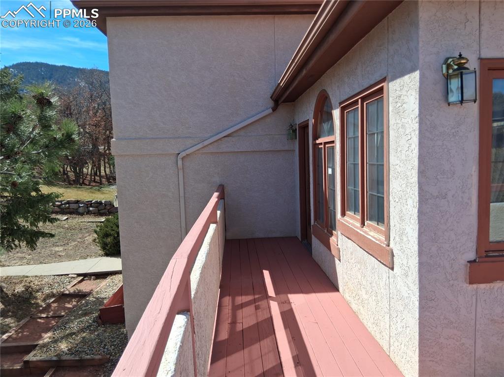 Image 31 of 50: Balcony