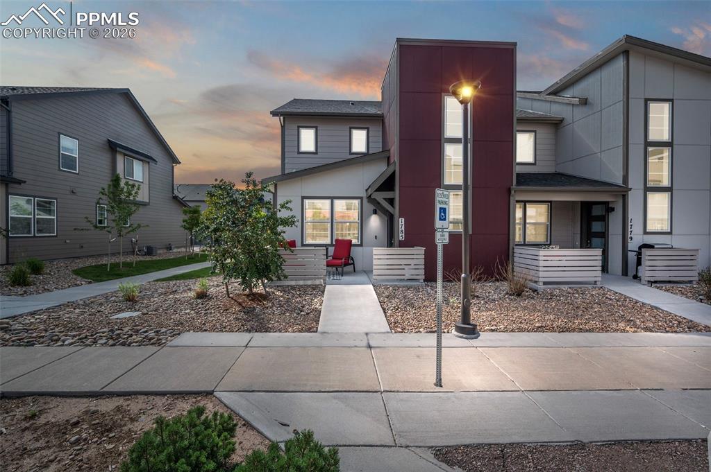 Image 3 of 27: Front of Structure