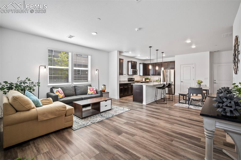 Image 8 of 27: Living Room