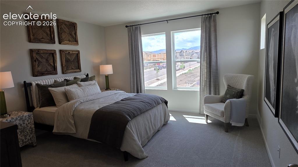 Image 23 of 31: *Image is of current furnished Greenbriar Model*