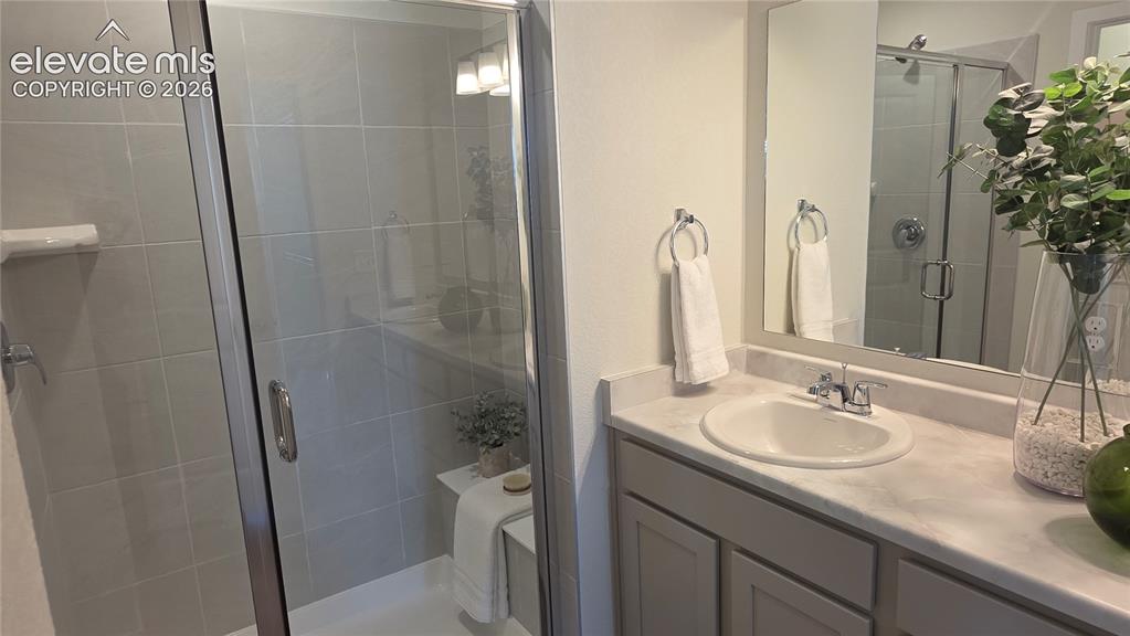 Image 25 of 31: *Image is of current furnished Greenbriar Model*