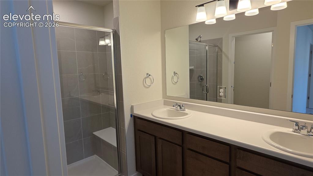 Image 9 of 31: Master Bathroom