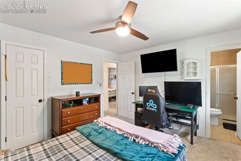 Image 18 of 40: Master Bedroom