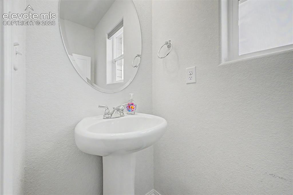 Image 12 of 41: Bathroom