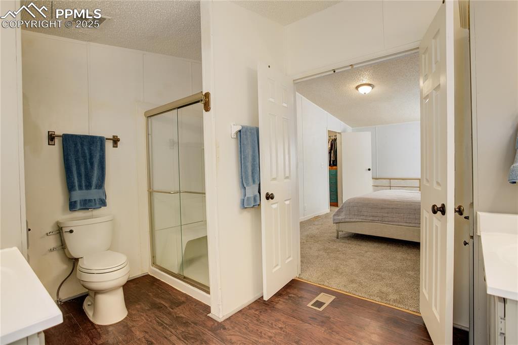 Image 21 of 43: Master Bathroom