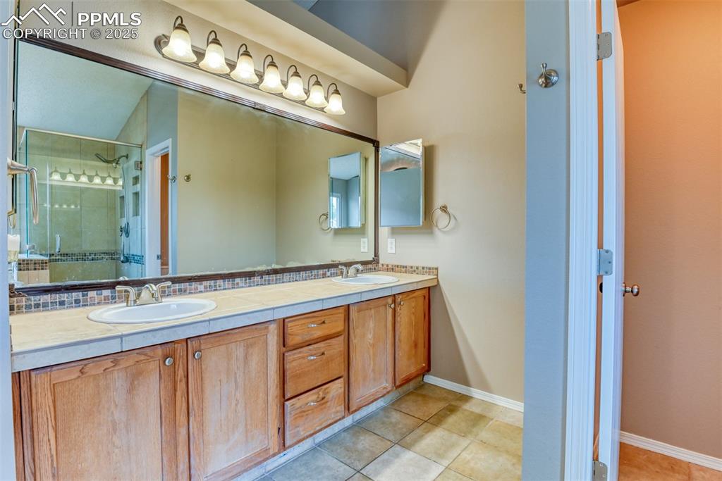 Image 21 of 44: Master Bathroom