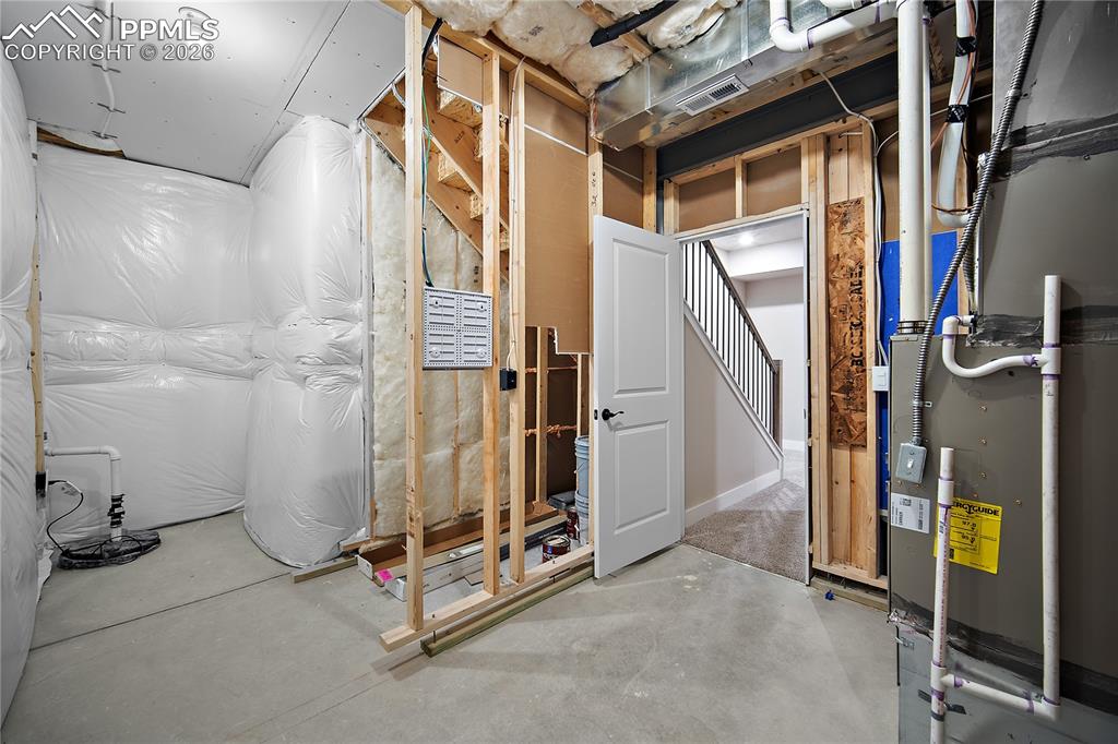 Image 23 of 32: Basement