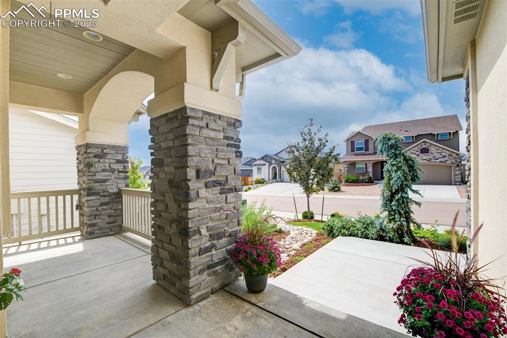 Image 10 of 44: Patio