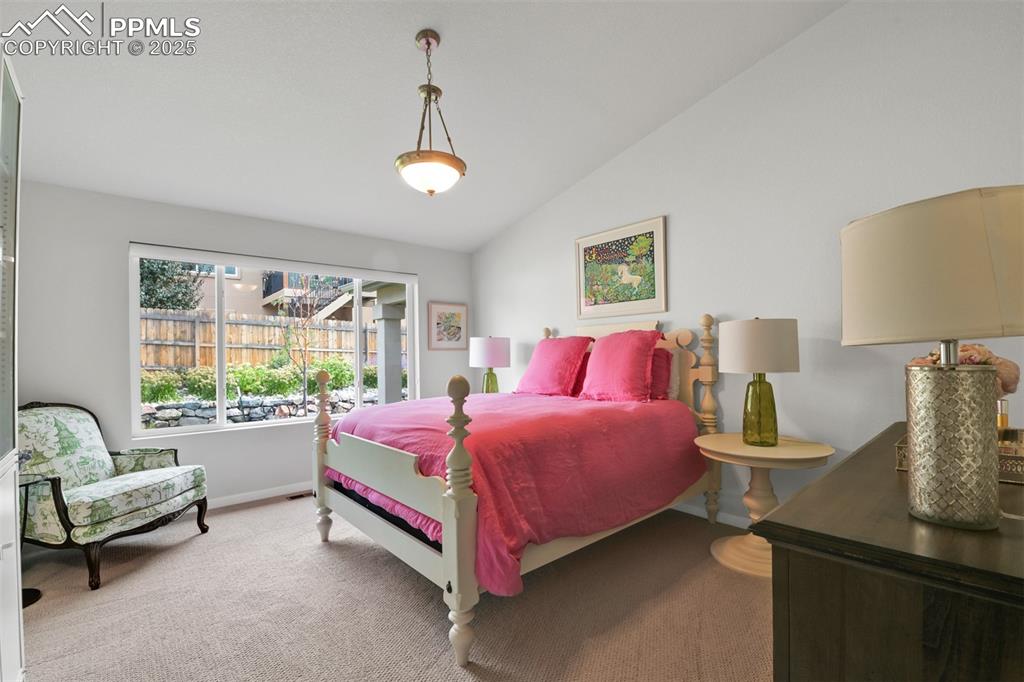 Image 22 of 44: Bedroom