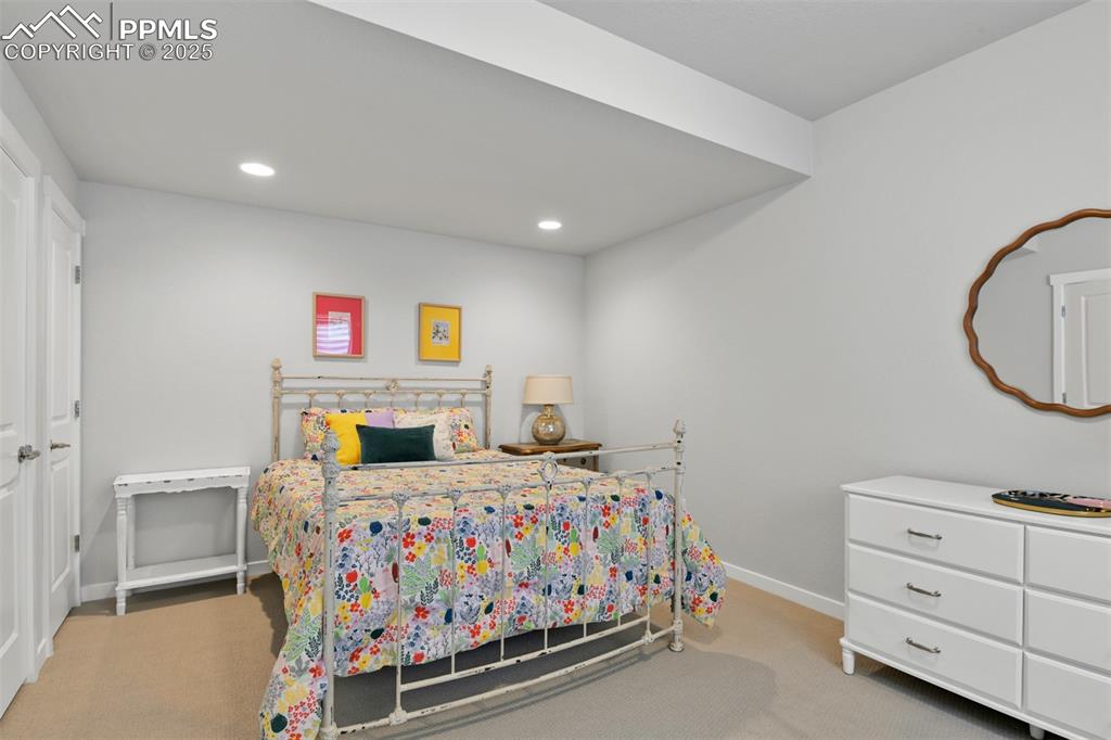 Image 37 of 44: Bedroom